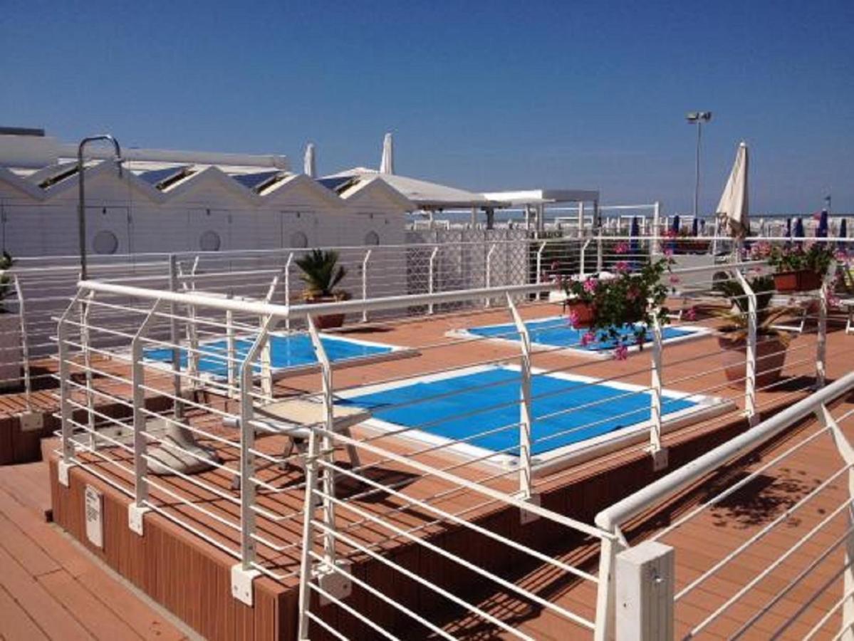 Riccione Beach Hotel - Enjoy Your Summer -Beach Village Incluso Exterior photo